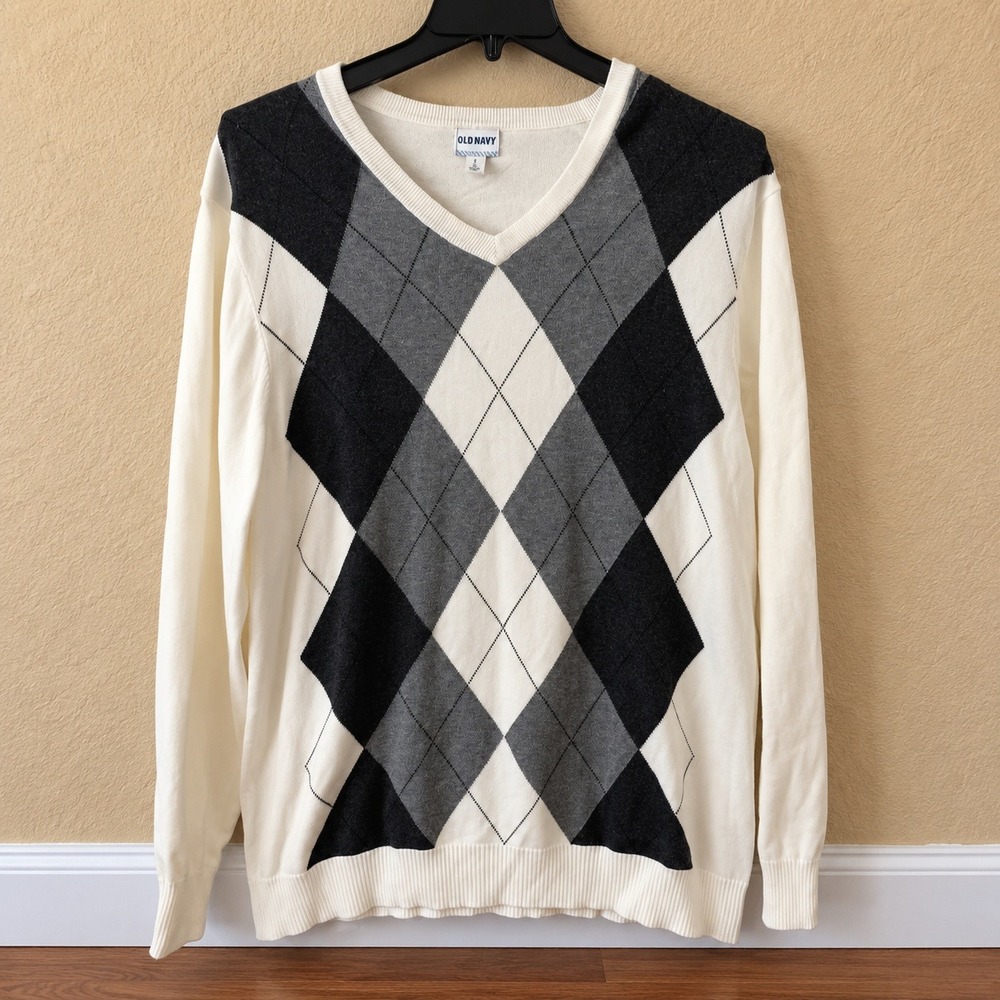 Old Navy Men's XL V-Neck Argyle Sweater Gray White Cotton Knit Preppy Pullover